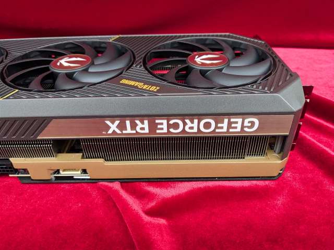 新品未開封　 ZT-A30710J-10P Amazon | ZOTAC GAMING GeForce RTX 3070 Ti Trinity OC