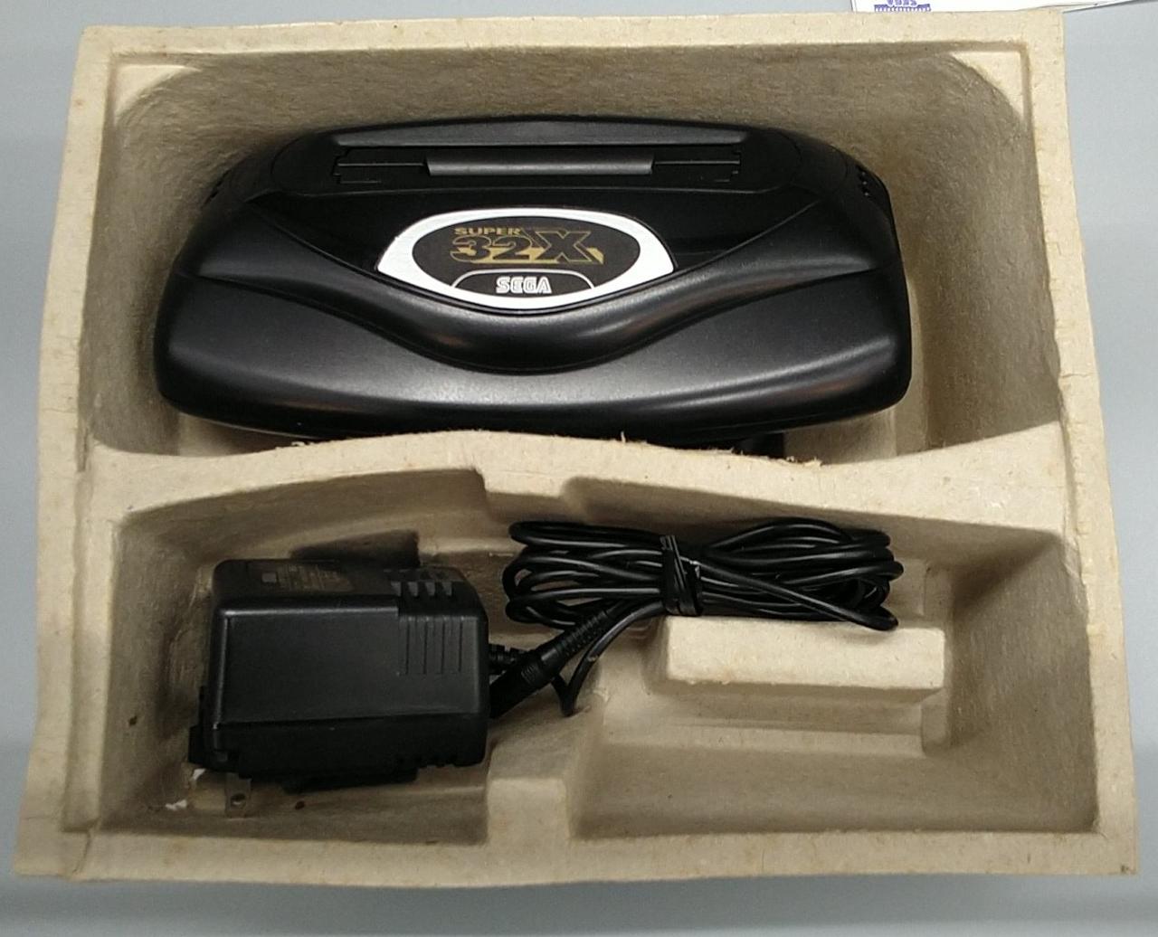メガドライブ スーパー32X 本体と付属品　モロラルディンプラグコード欠品 メガドライブ スーパー32X 本体と付属品 モロラルディンプラグ