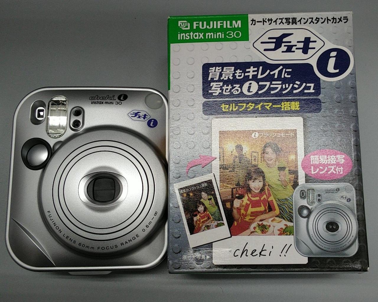 FUJIFILM instax mini 30 フィルムカメラ a3729 Amazon | FUJIFILM インスタックス ミニ30 チェキ シルバー INS