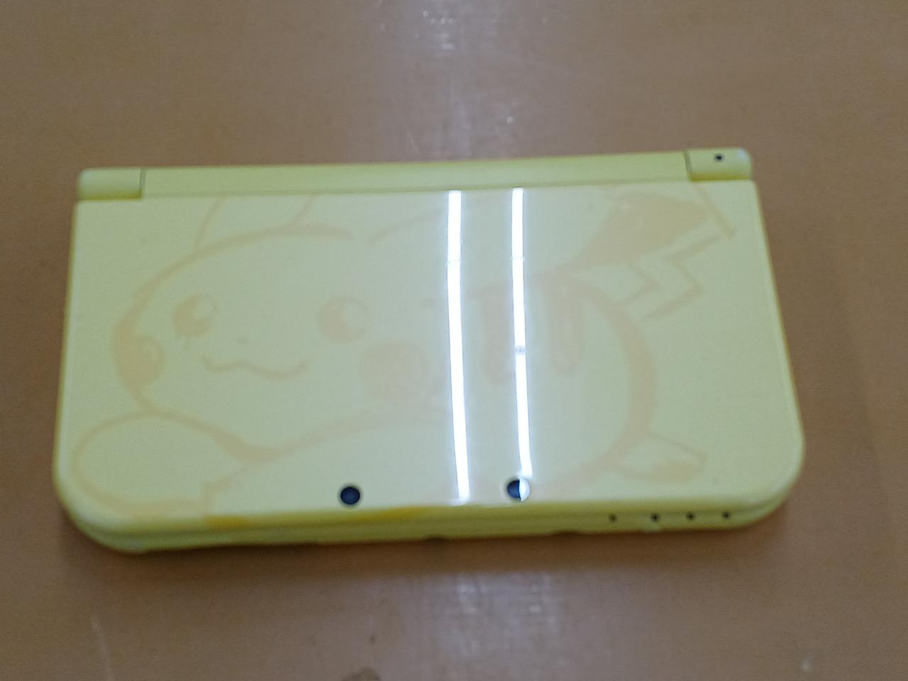 NEW3DSLL ピカチュウ