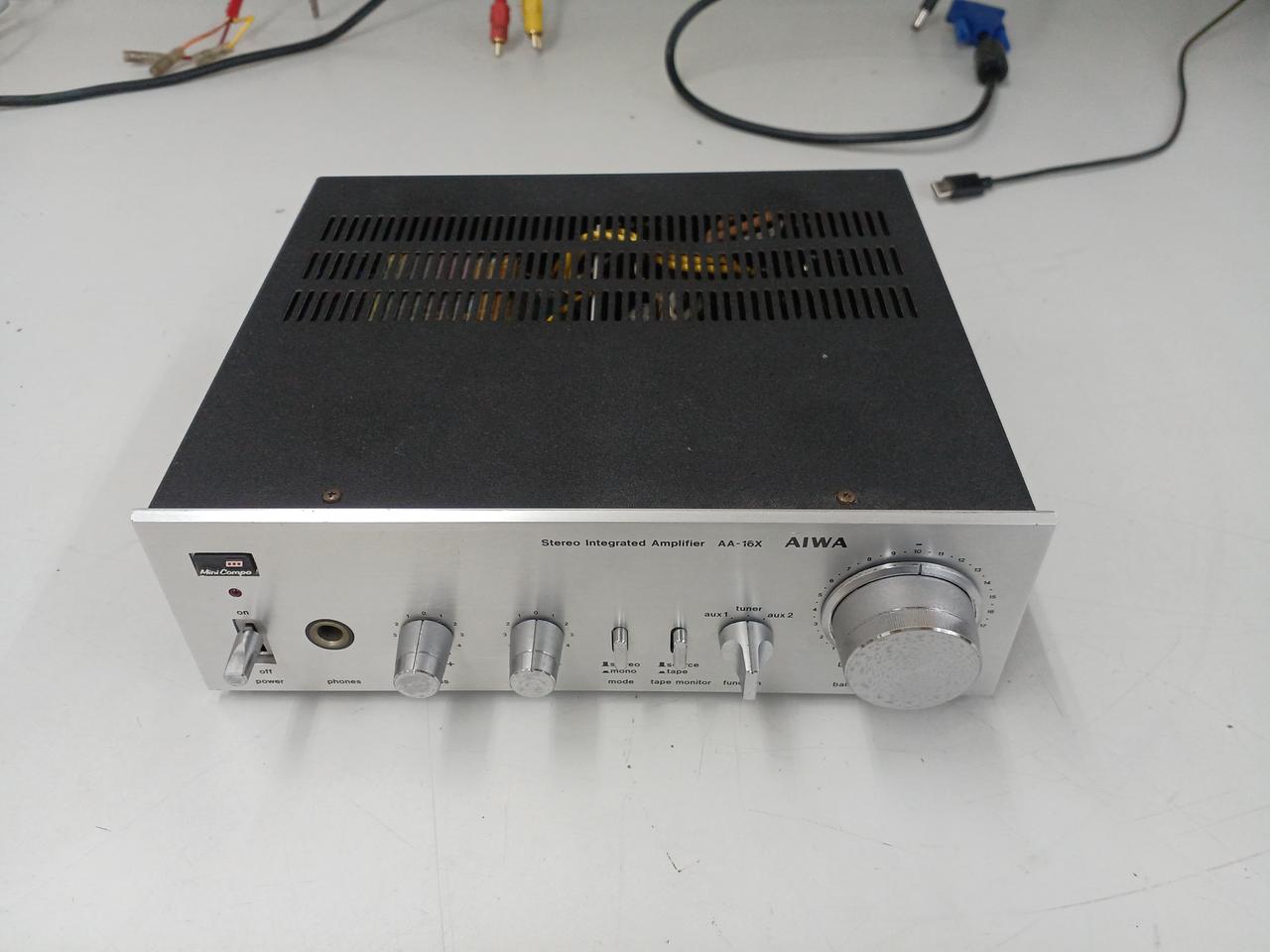月末価格　1000円⤵ダウン　　超貴重プリメインアンプAIWA AA-16X 月末価格 1000円⤵ダウン 超貴重プリメインアンプAIWA AA-16X
