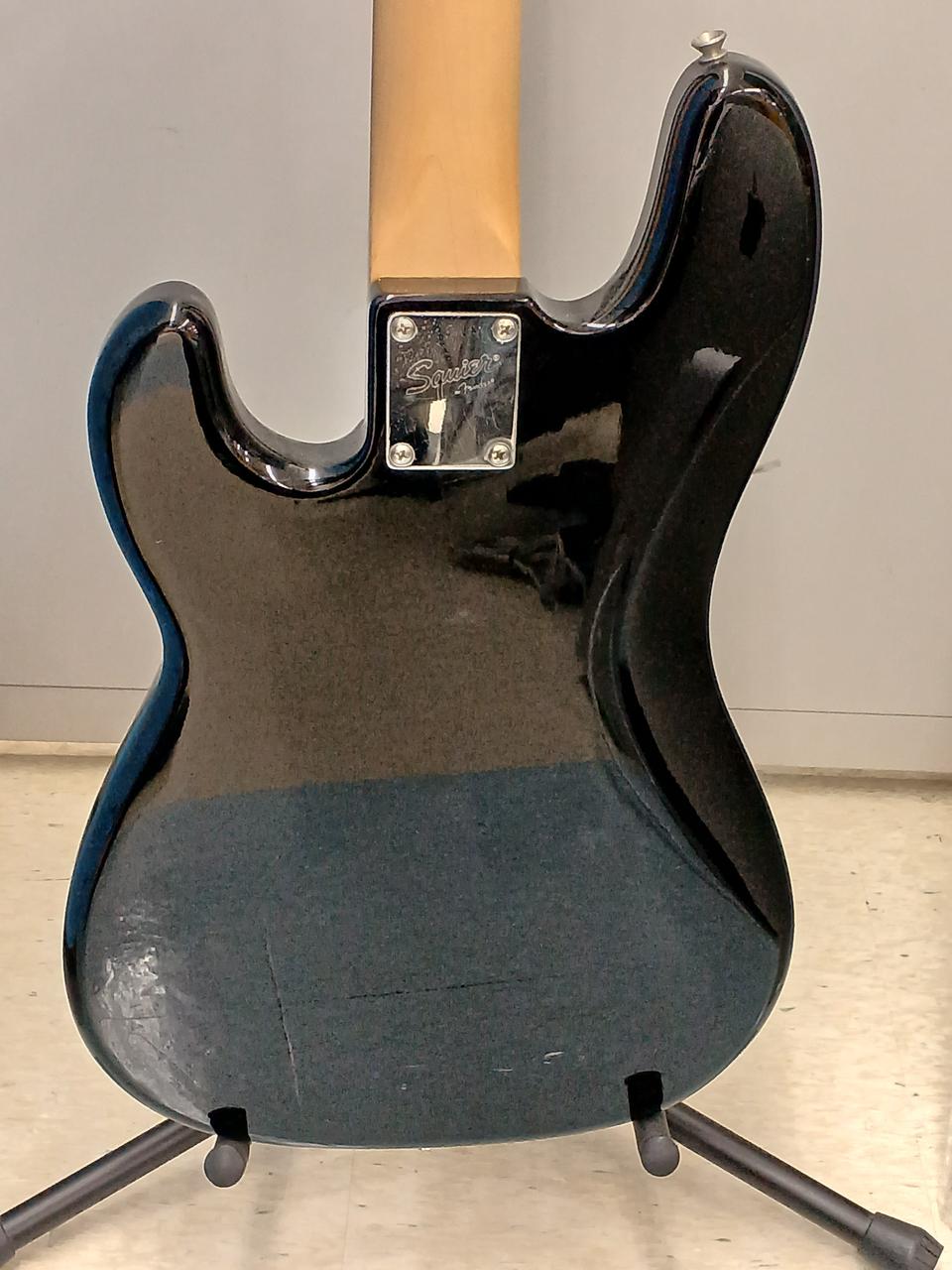 Squierベース Squier（スクワイア）のベースについて【ベース博士】