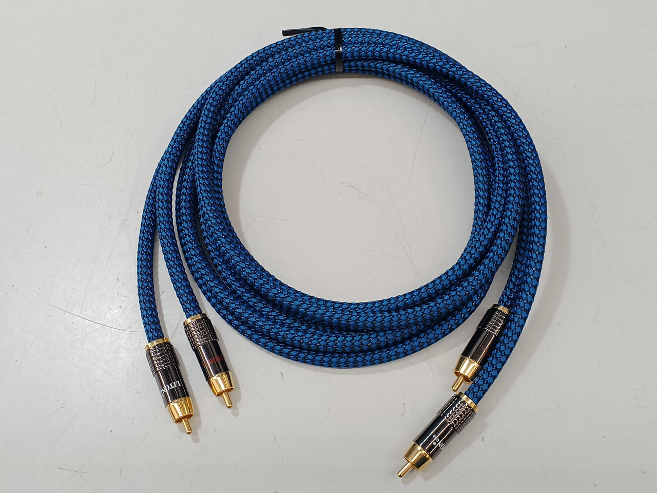 ドイツ AVINITY社 高音質電源ケーブル 約80cm ドイツ AVINITY社 高音質電源ケーブル 約80cm 驚きの値段で