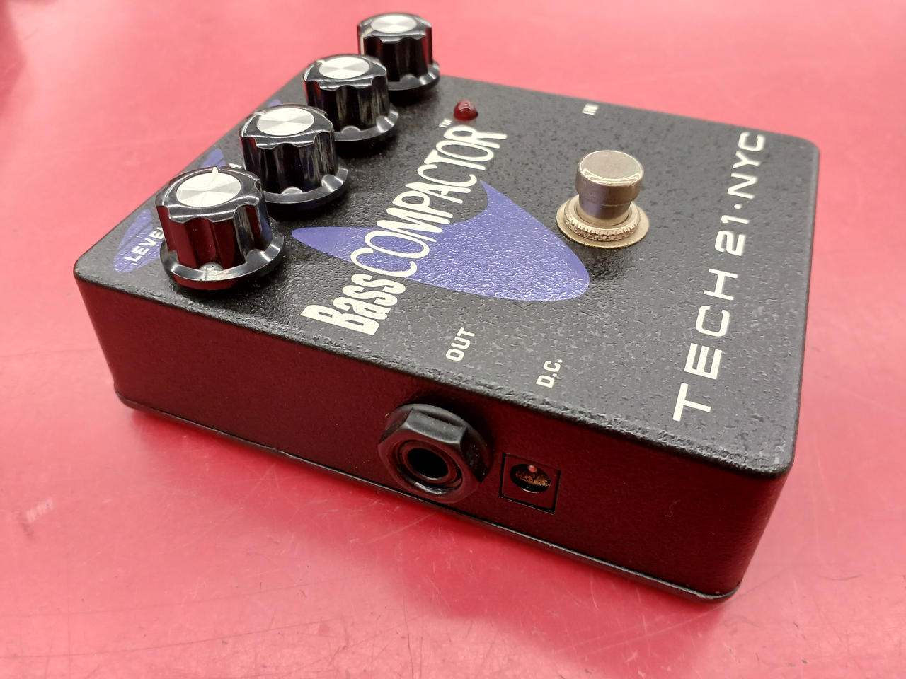TECH21|TECH21/BASS COMPACTOR|【ハードオフ公式通販】オフモール
