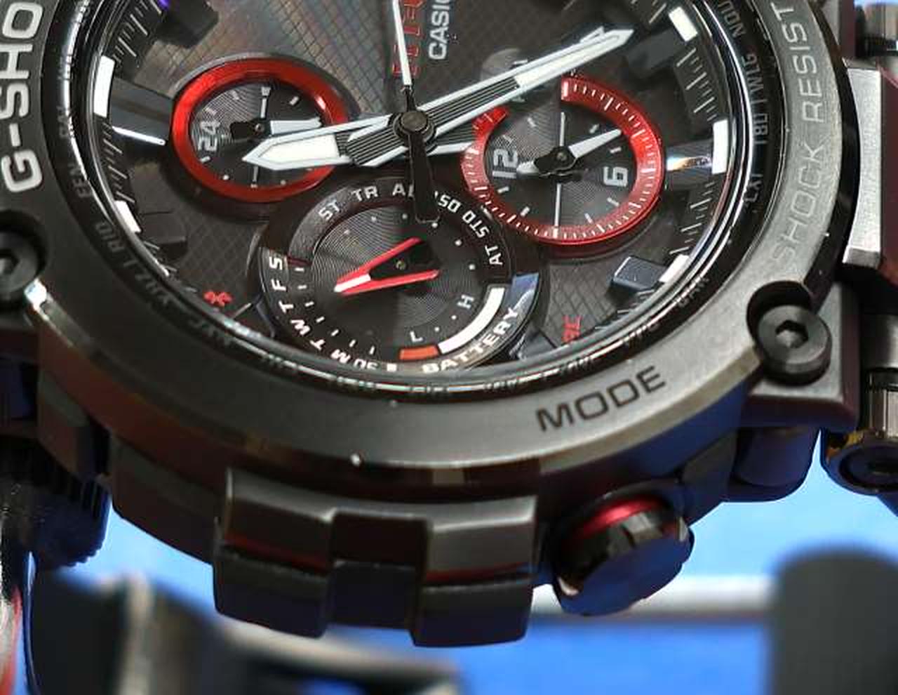 ベゼルキズあります。