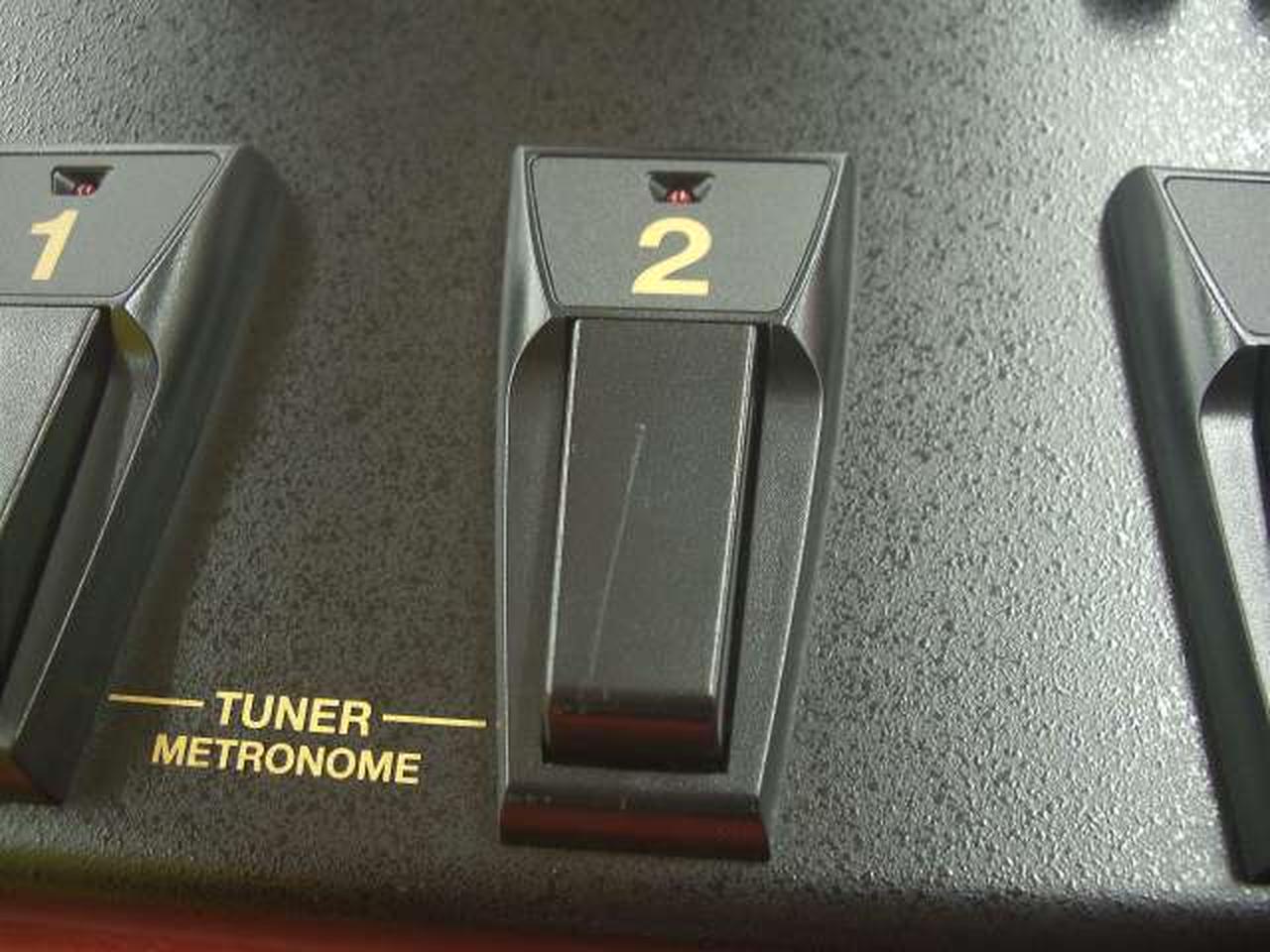 キズあります。