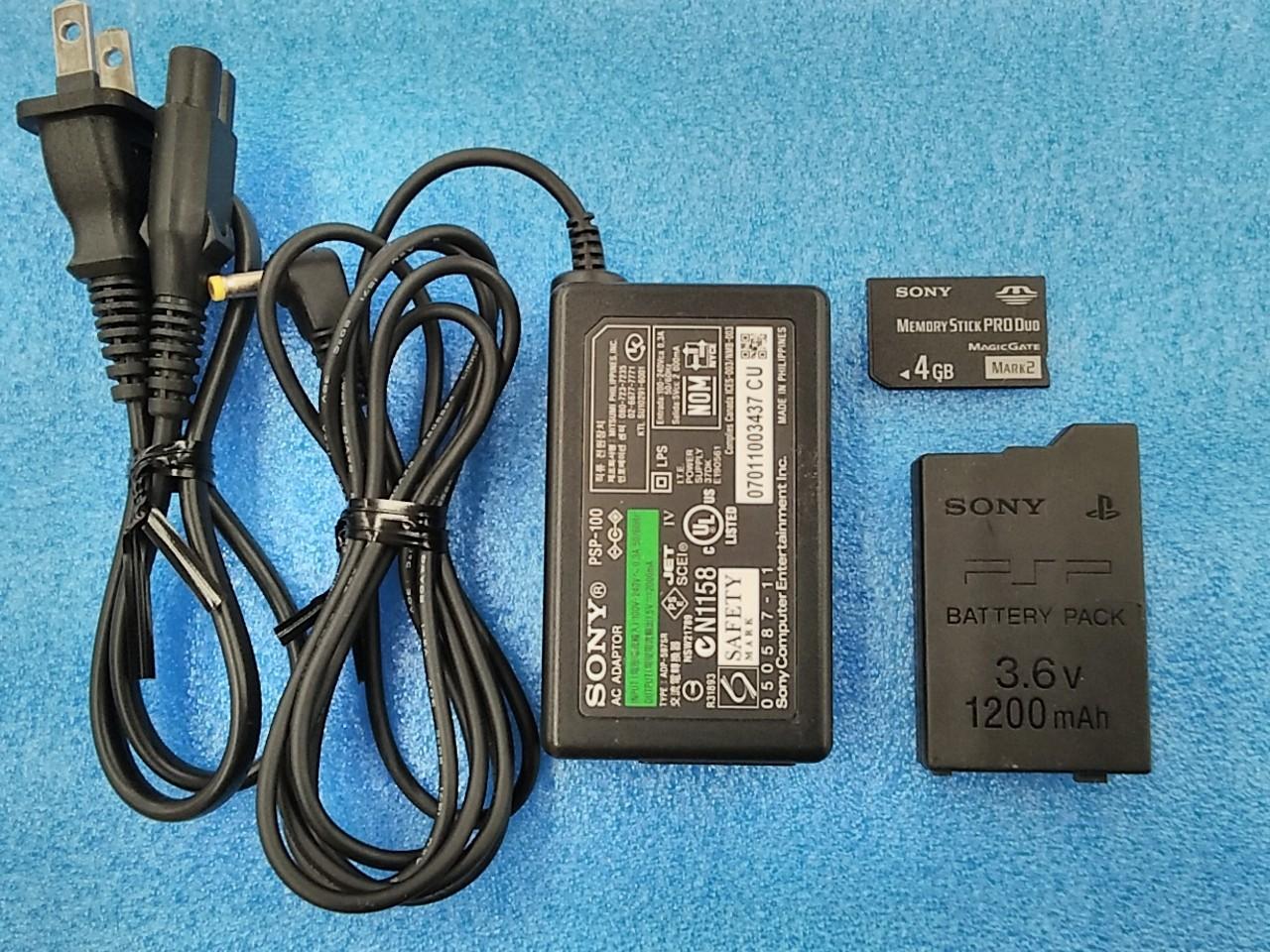 PSP 充電器+USBコネクタ(バッテリー+8GBメモリ付) 414F9DrEtnL._UF894,1000_QL80_.jpg