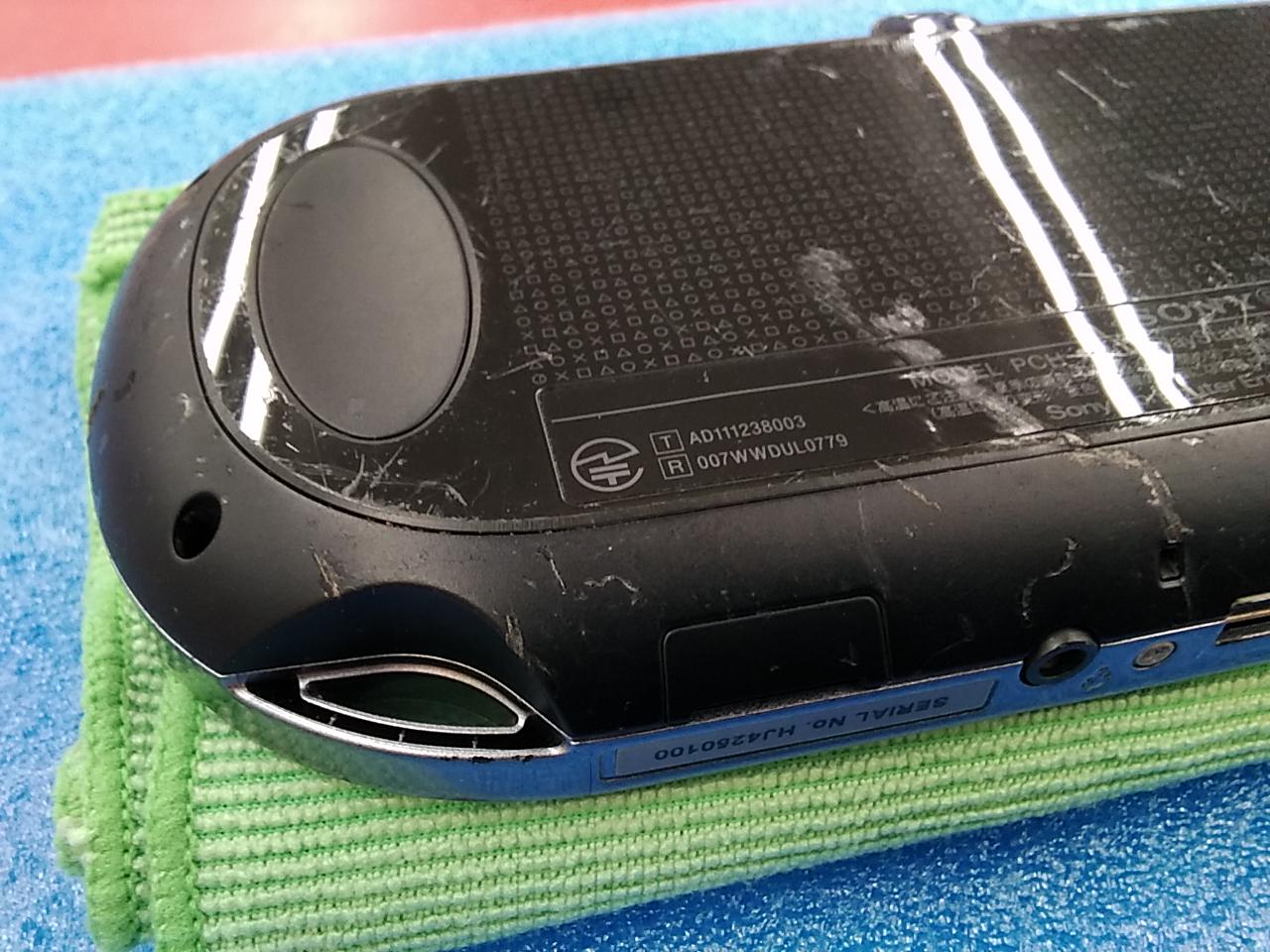 【美品】SONY PlayStation VITA 本体のみ SONY PSVita VITA 1000 本体 中古 付属品完備 選べる4色 完品 外
