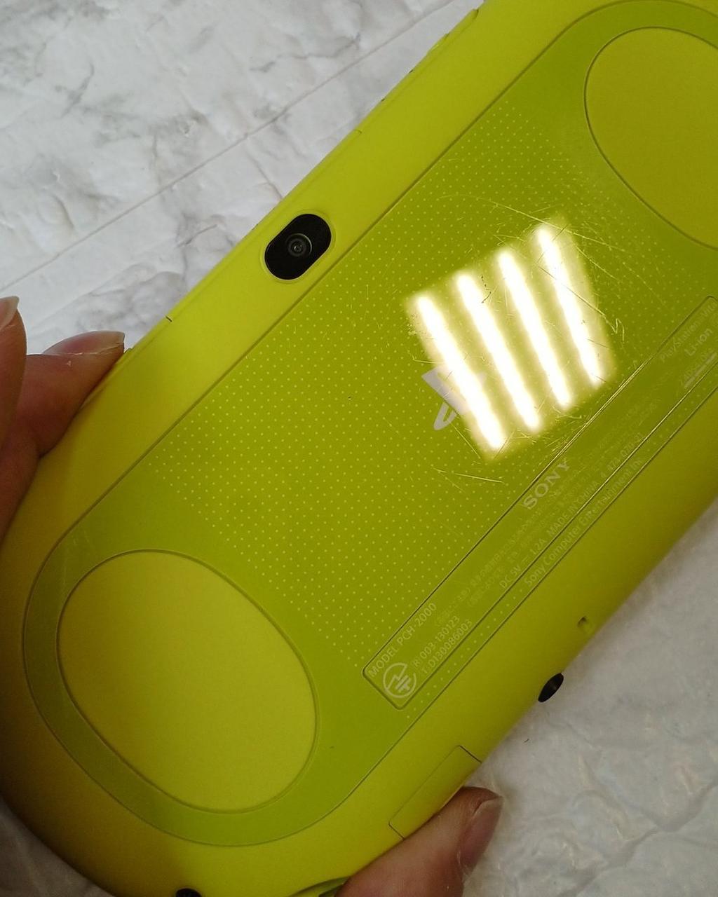 本体背面傷あり