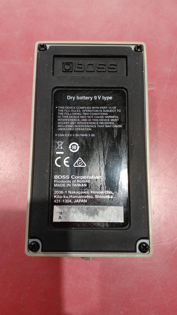 テープ跡が残っています。