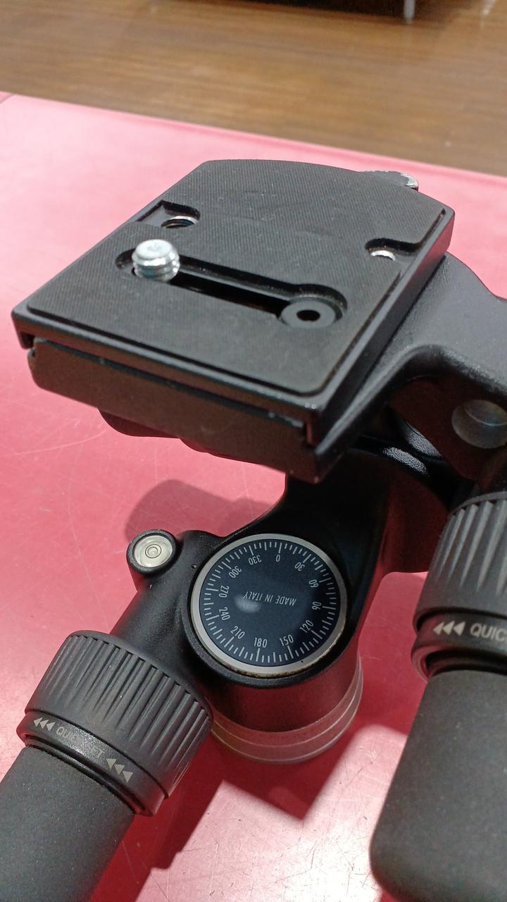 クイックシューを付けた状態。