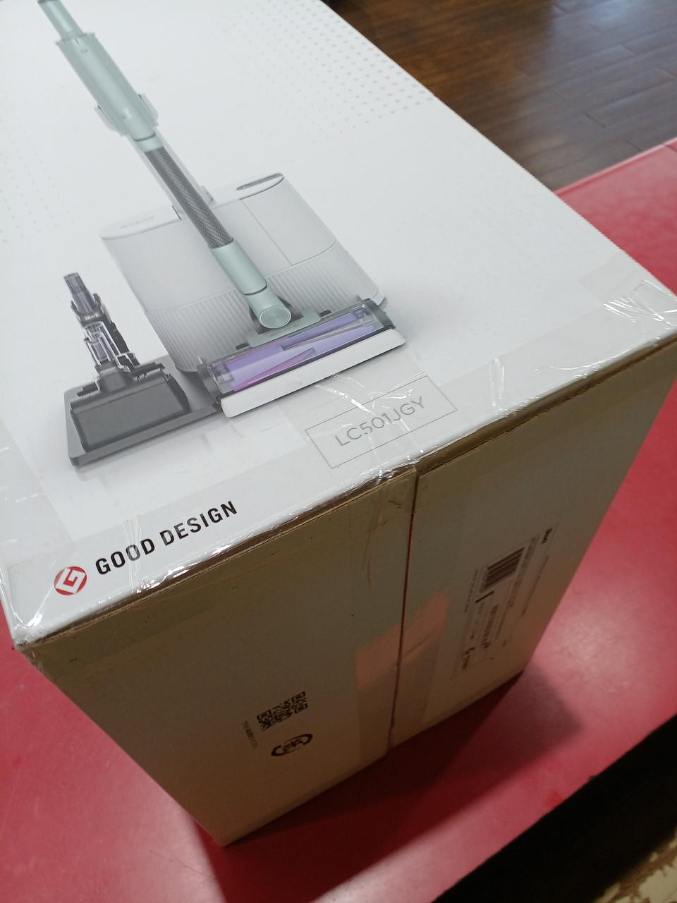 底面はテープで補強してあります。
