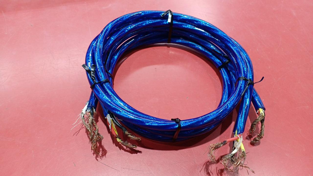 シールド付き4芯スピーカーケーブル2本組