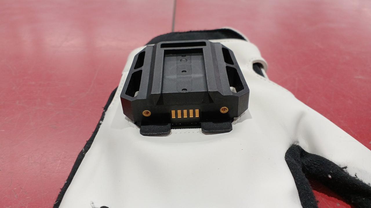 モジュール端子