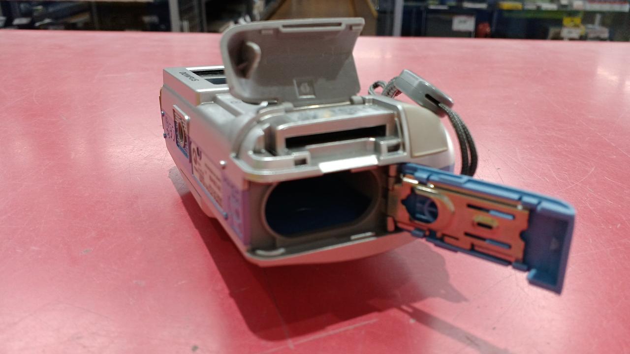 ピクチャーカード対応、単三電池BOX