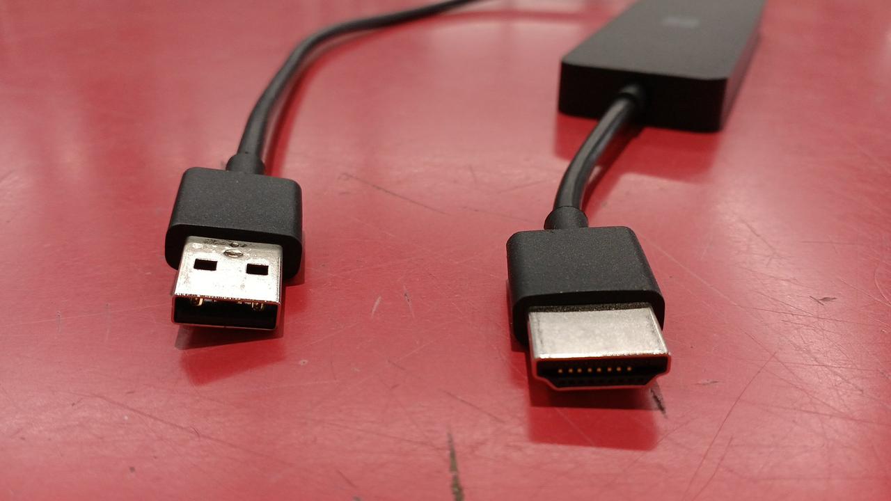 USB給電、HDMI接続