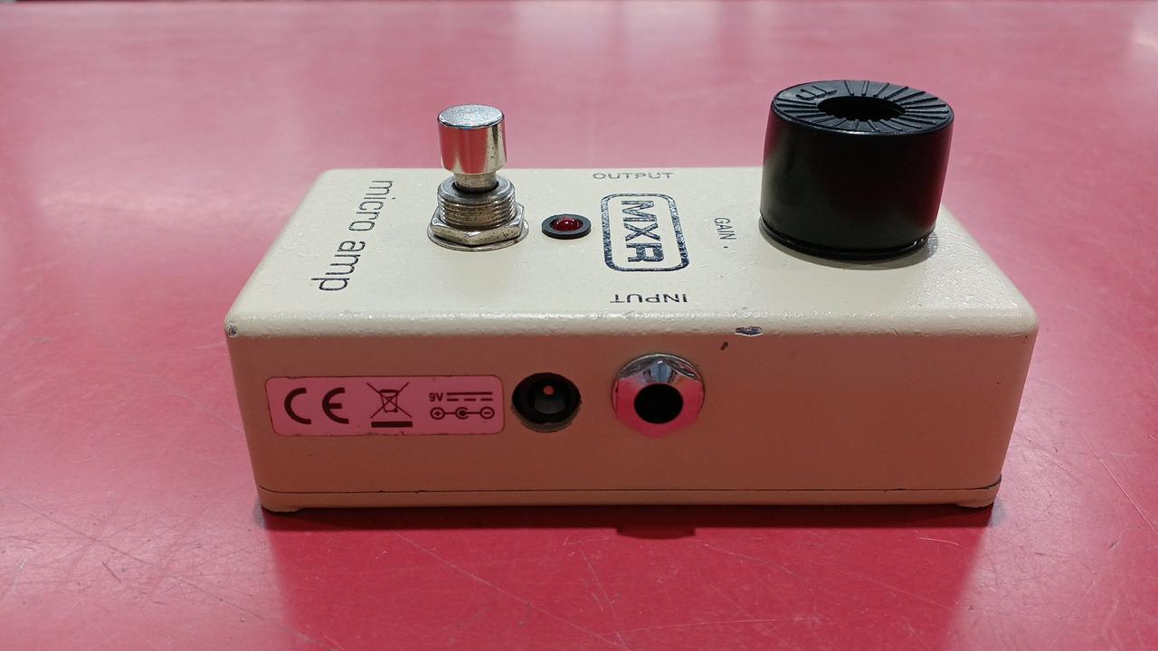 9Vで動作します。