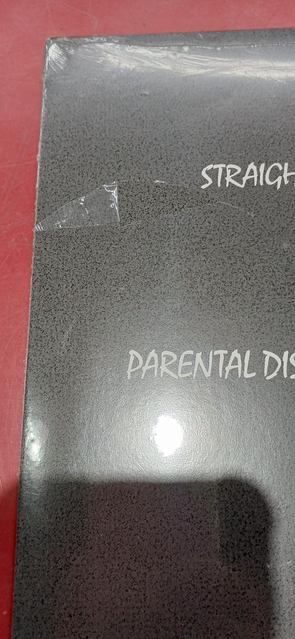 裏面のシュリンク少しあります。