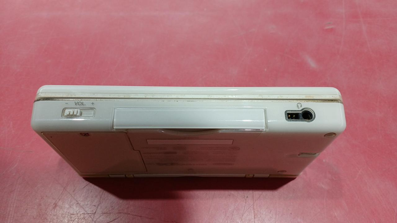 汚れが隙間に詰まってます。