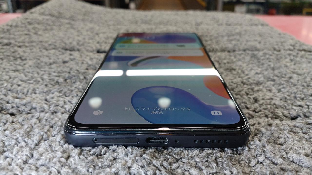 nano-SIMとeSIMに対応