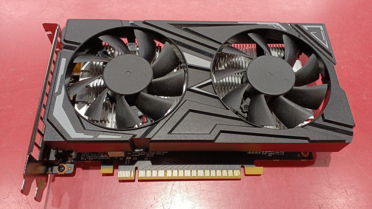 グラフィックボードGTX1650 4GB