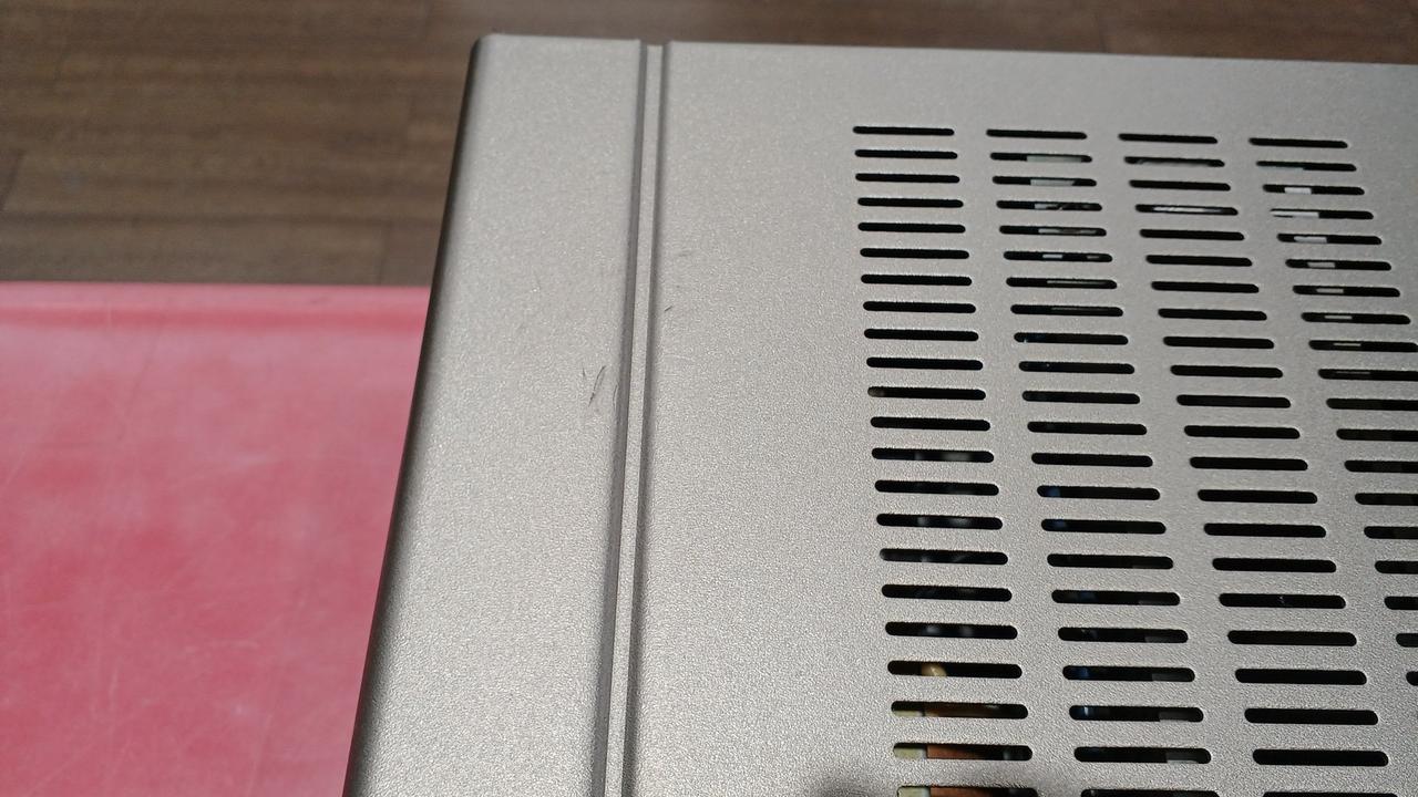 目立つ傷です。