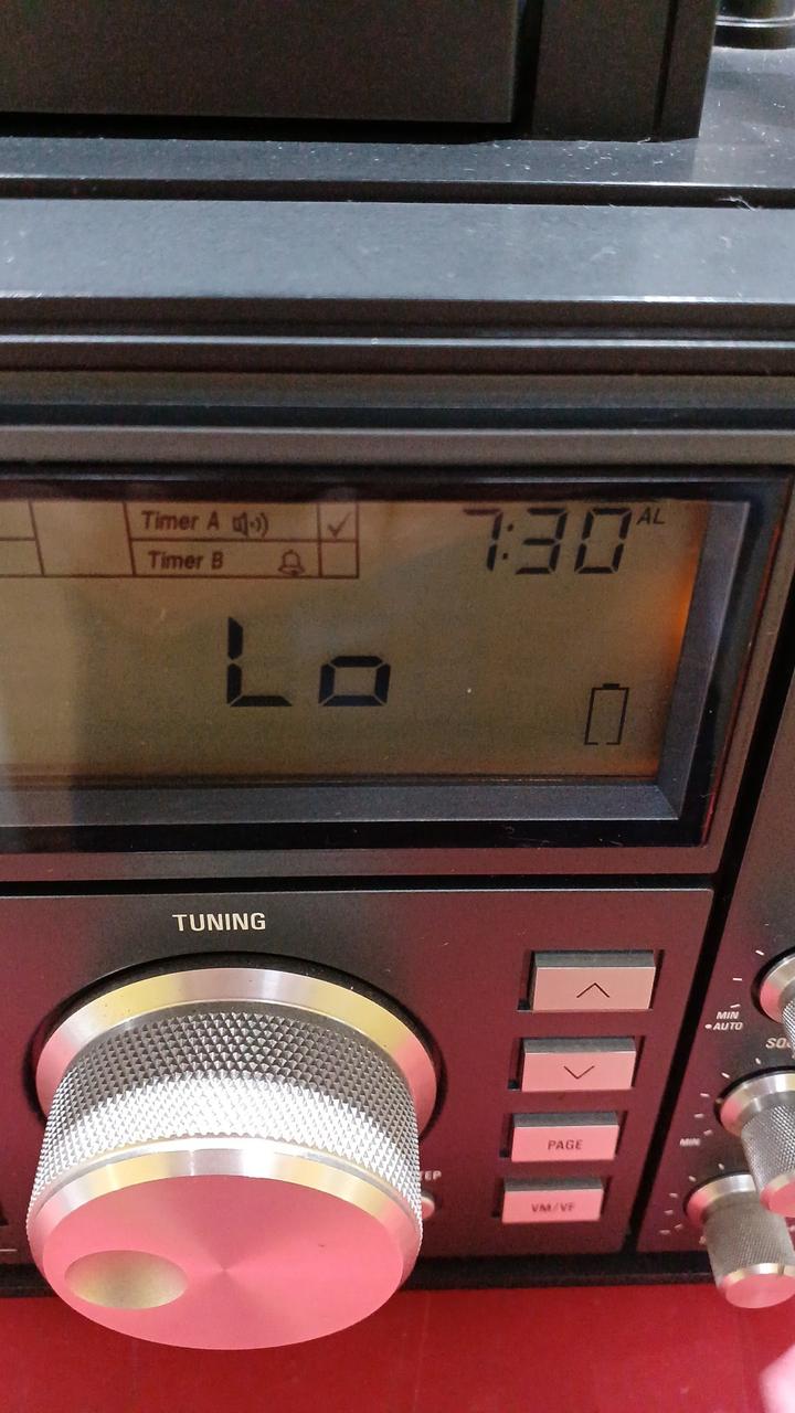 電源ケーブルではLo表示で電源入りません