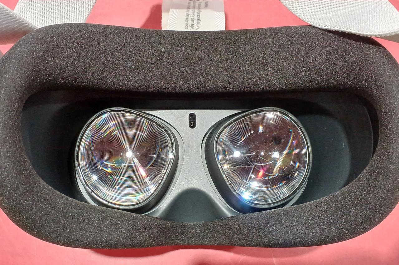 ヘッドセット装着面