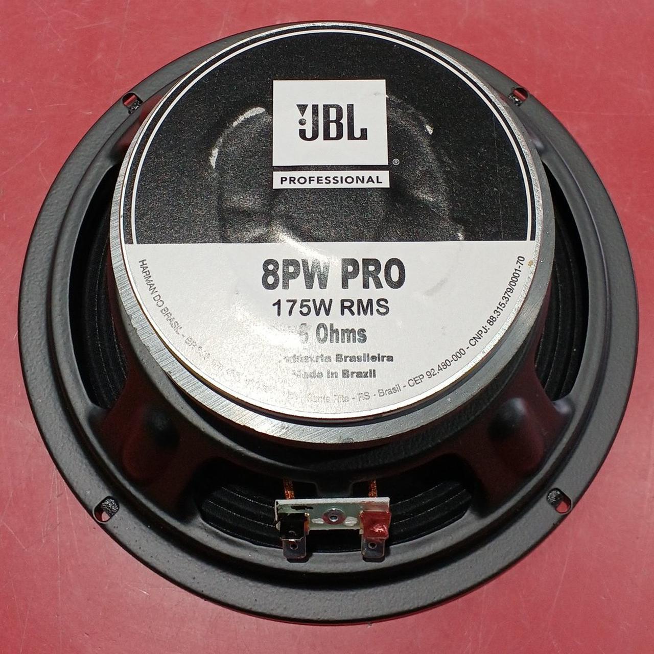 スピーカー背面