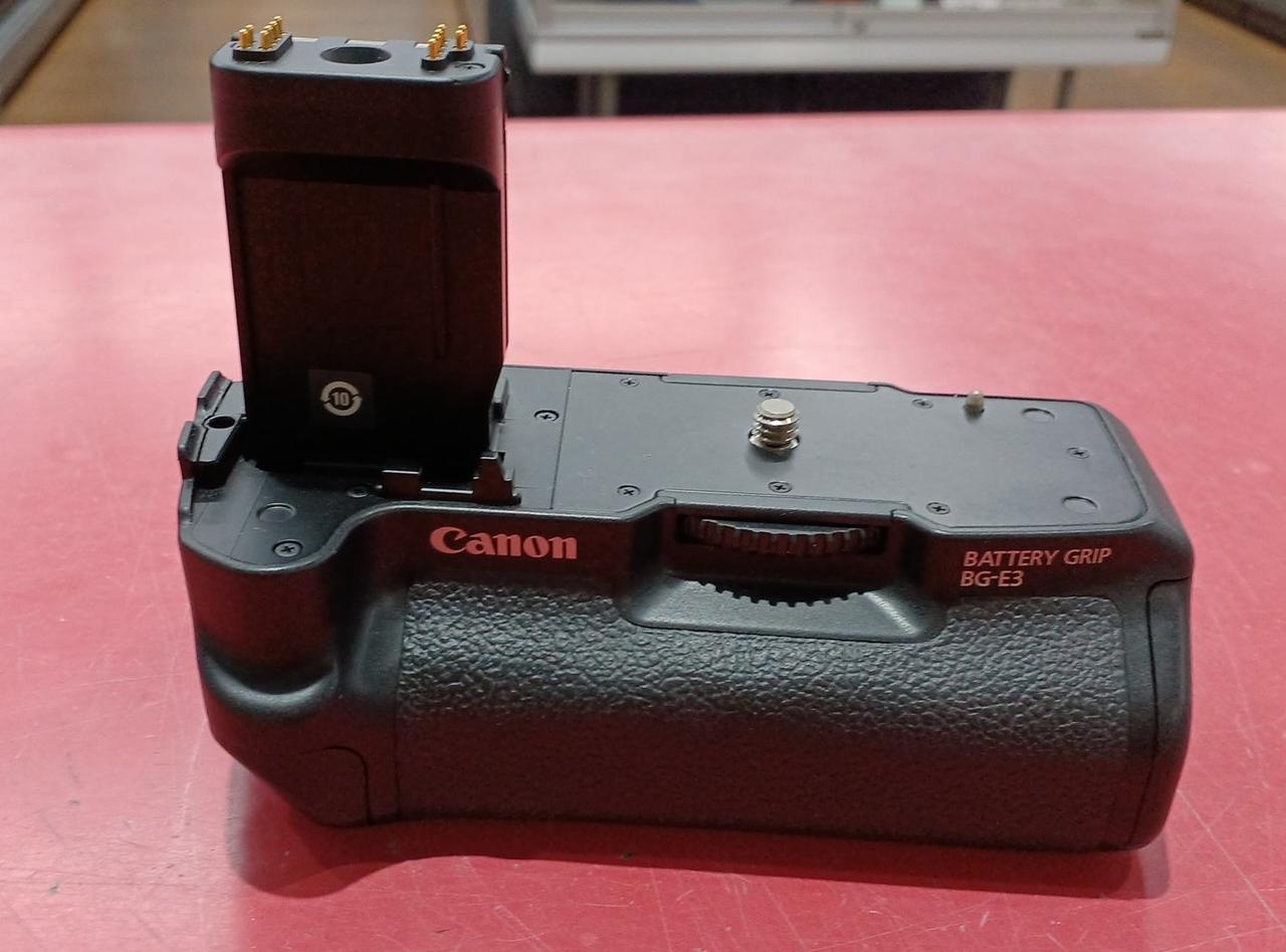 バッテリーグリップ