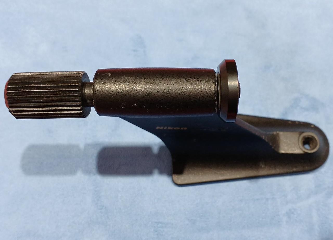 取り付けネジ部