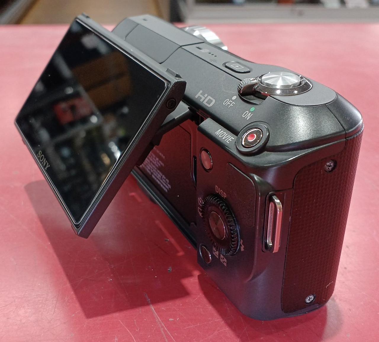 液晶パネル動きます。