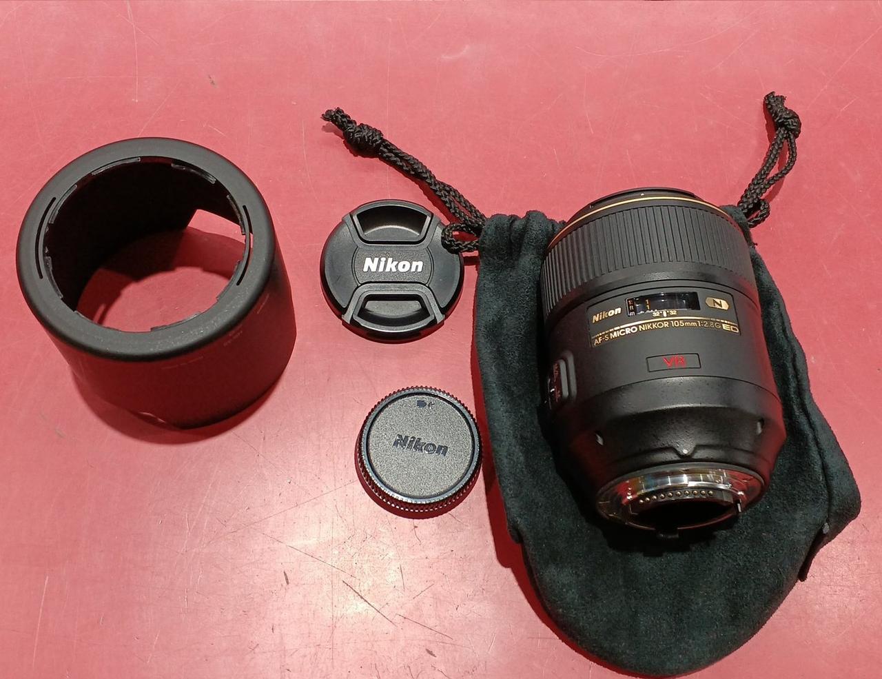 ポーチ、前後キャップ、フード付属