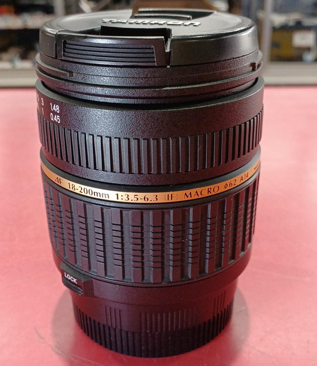 TAMRONの標準ズームレンズ