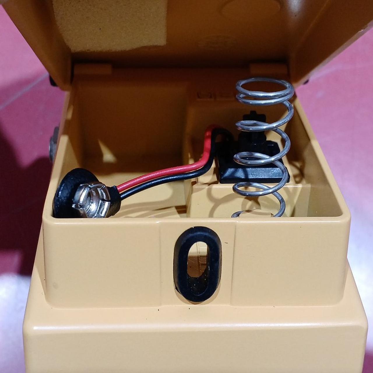 電池ボックス