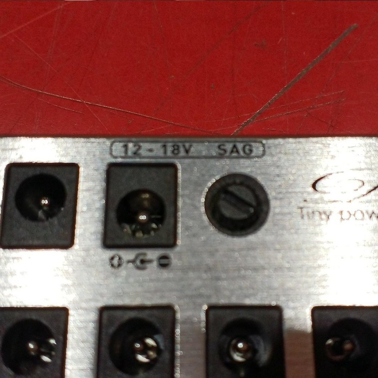 9Vx8口、12-18Vx1口