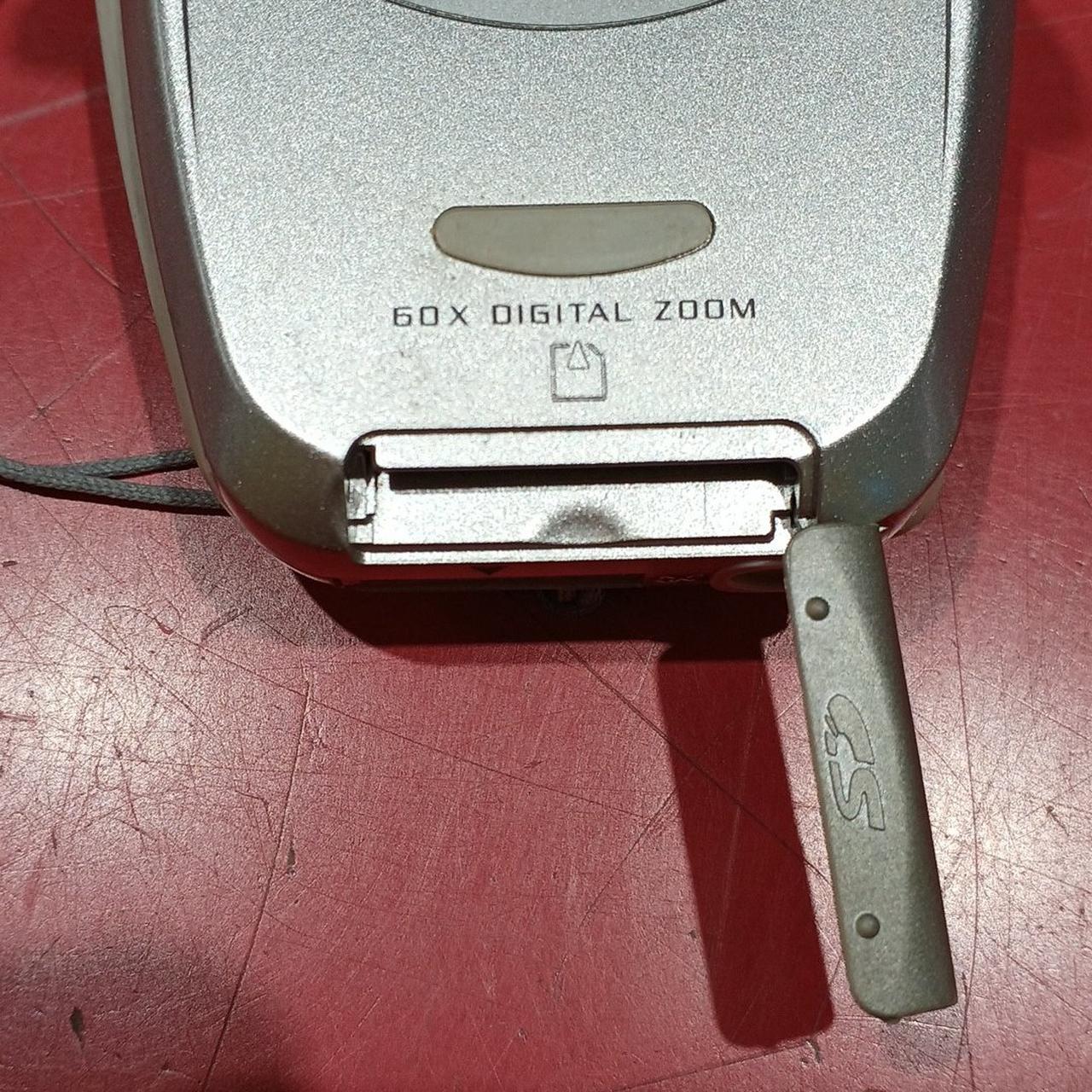 SDカードスロット