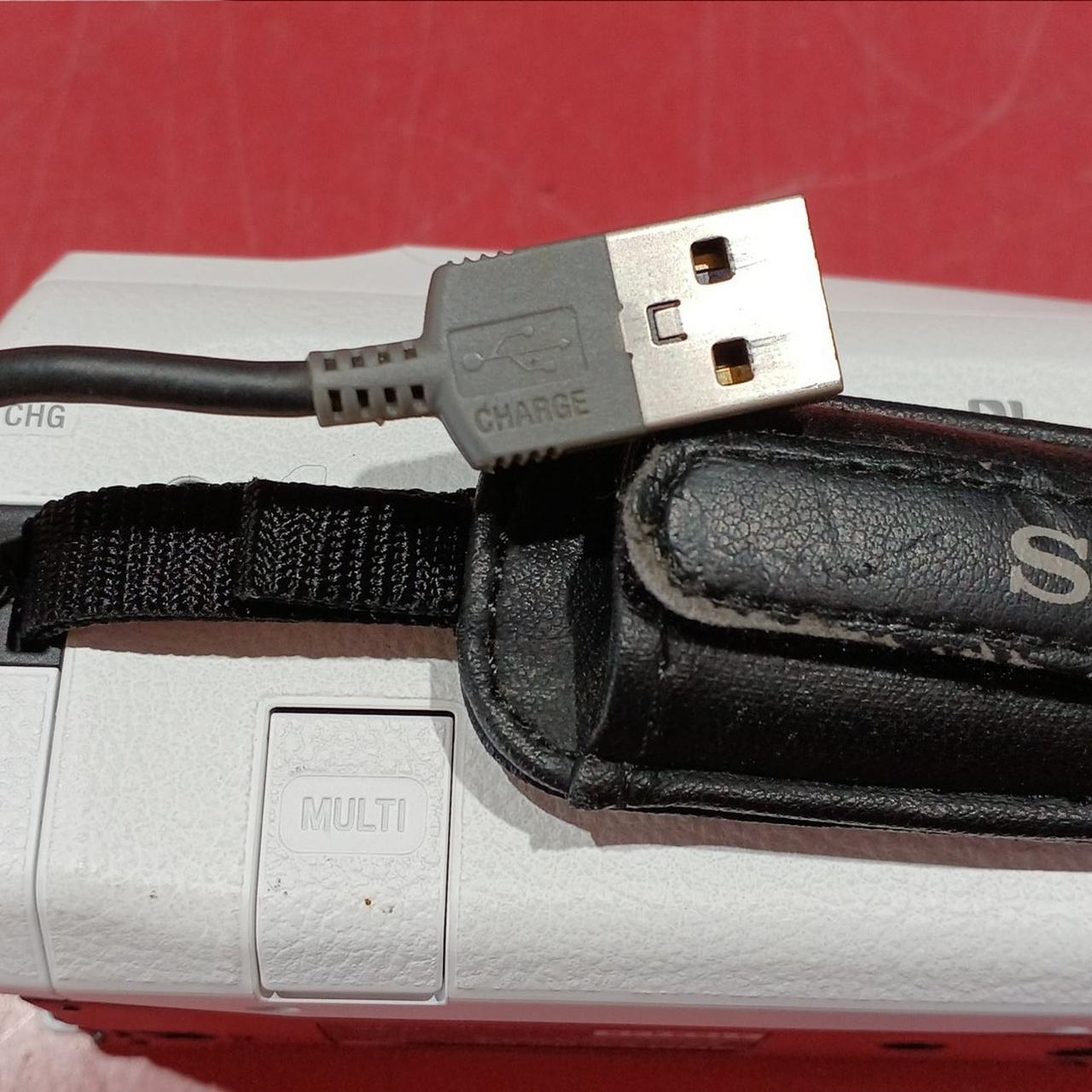 USBで直接充電できます。