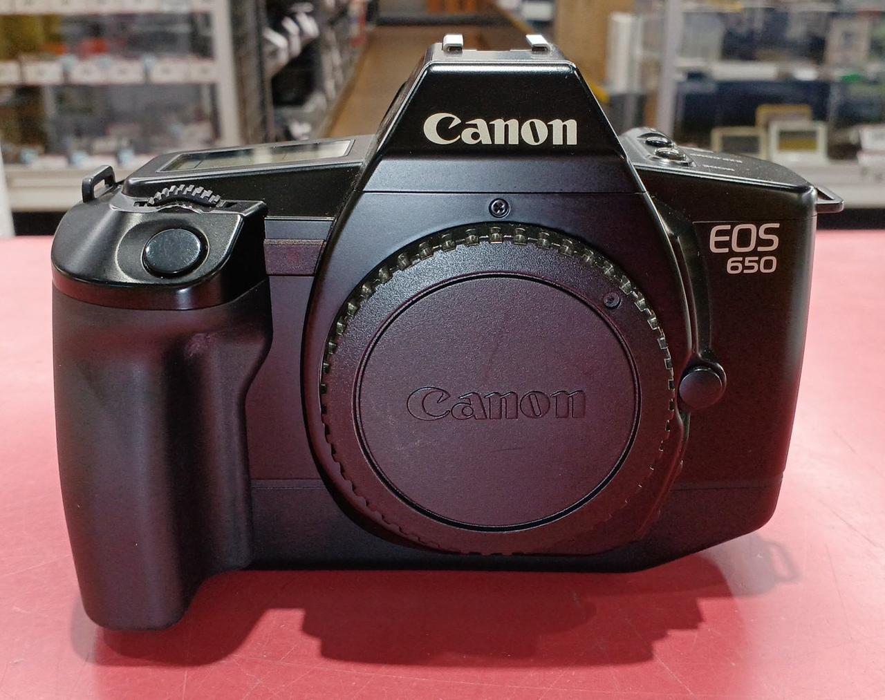 CANON EOS650