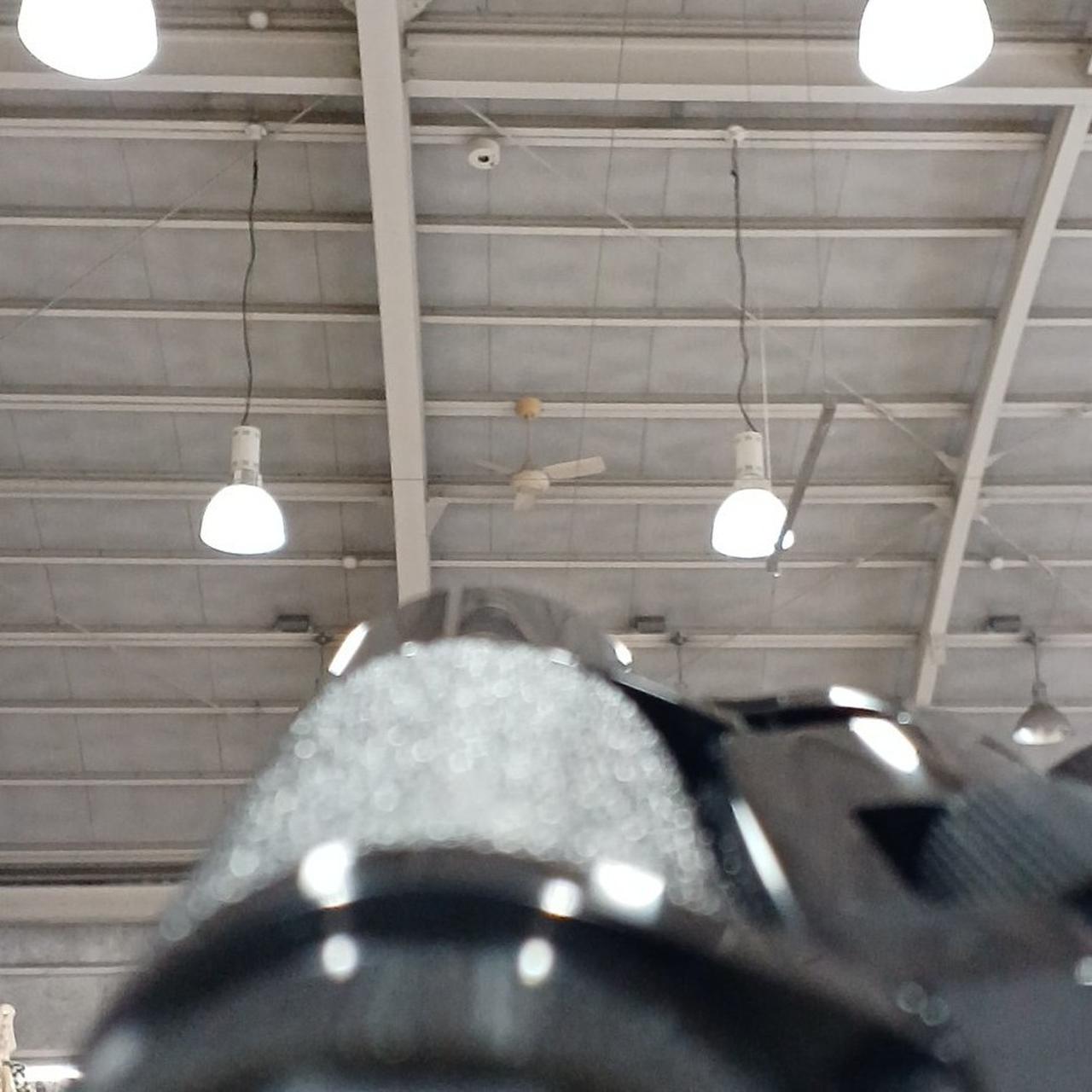 レンズ内部にホコリあります。
