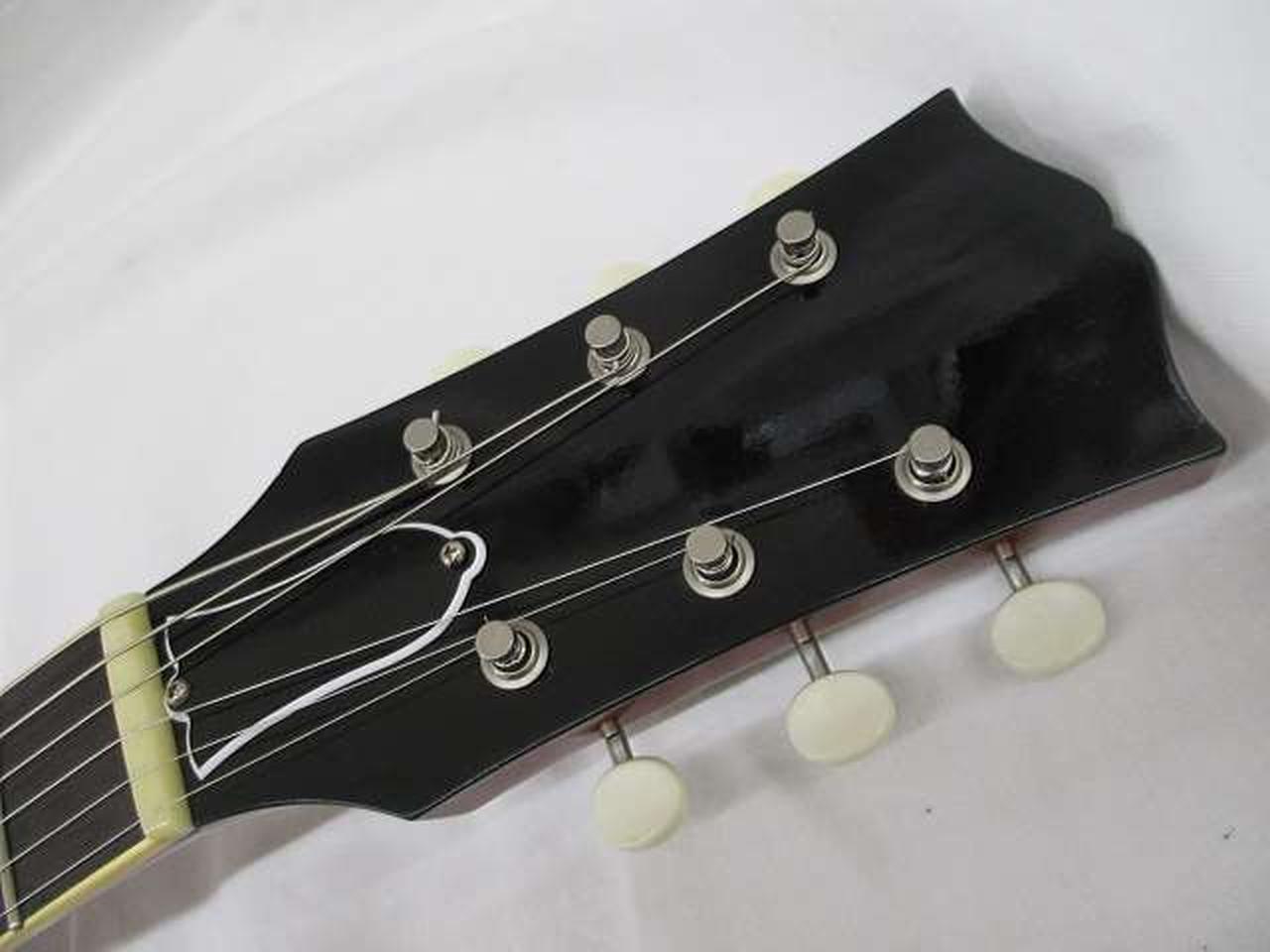 ロゴ消してあります。消し痕あり