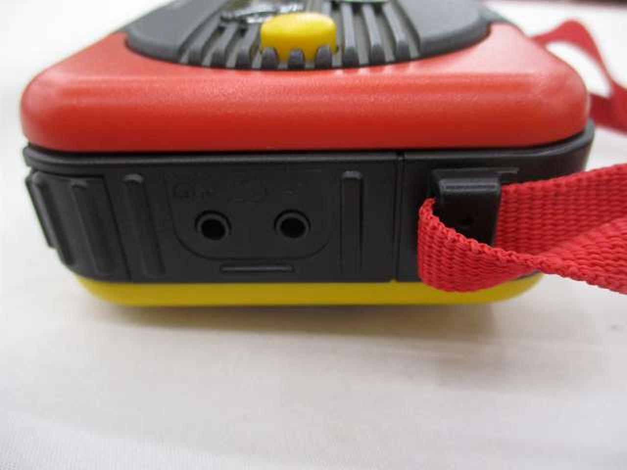 SANYO ff8 赤 カセットプレーヤー SANYO ff8 赤 カセットプレーヤー SANYO Stereo Double Cassette