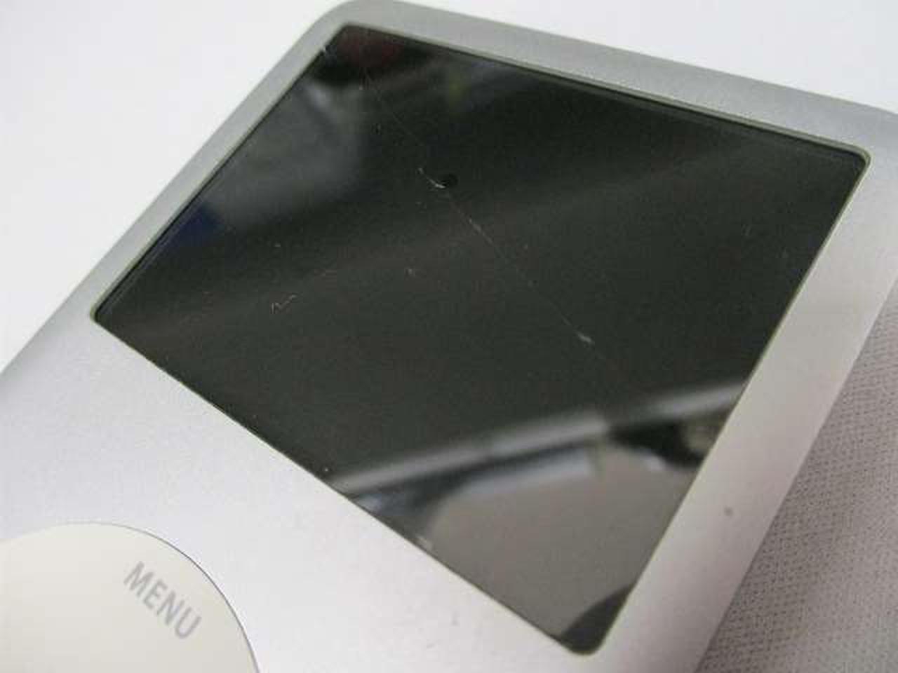 液晶割れ、剥離あり