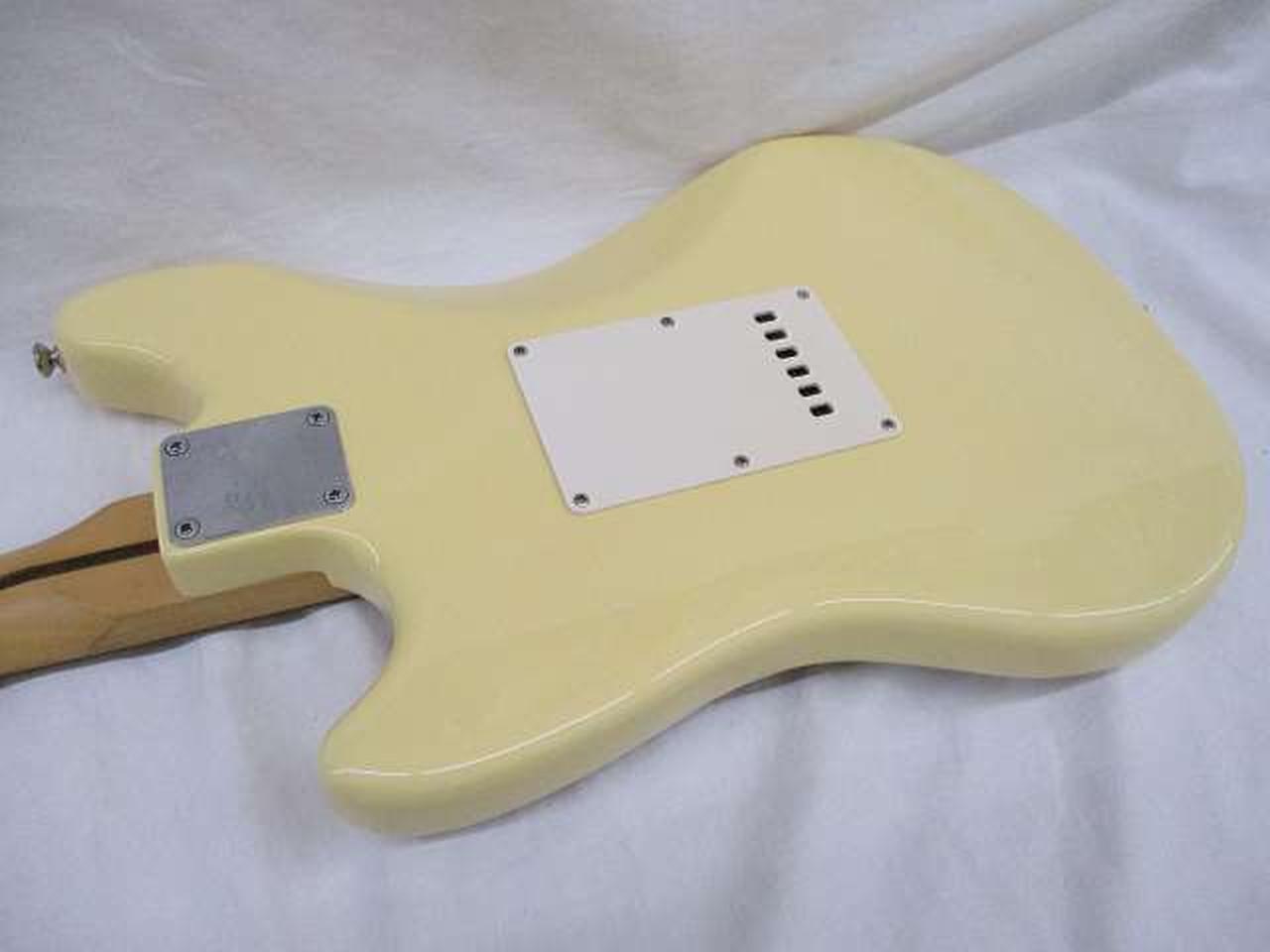 Hurricane bich型 ギター  音出し不可 ジャンク Hurricane bich型 ギター 音出し不可 ジャンク