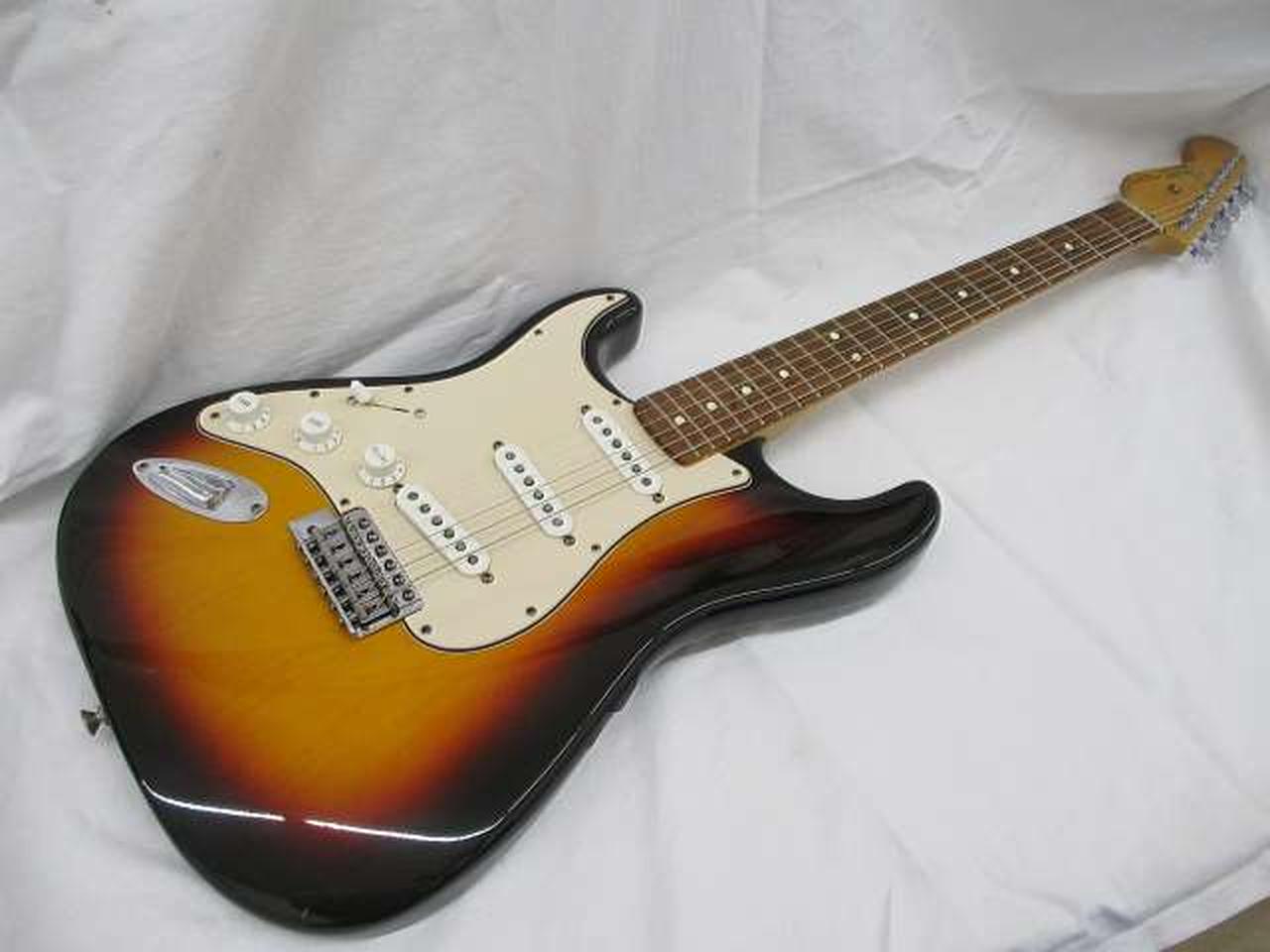 fender ストラトキャスター　メキシコ　レフティ　左利き用 Amazon | Fender Mexico 純正パーツ Stratocaster Left-Hand C