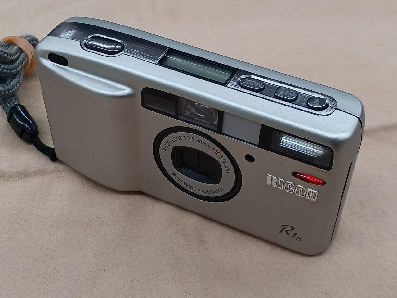 ジャンクRICOH R1s コンパクトフィルムカメラ ジャンク】RICOH リコー R1s コンパクトフィルムカメラ