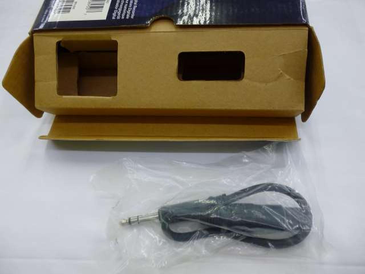 内箱に破れ有り