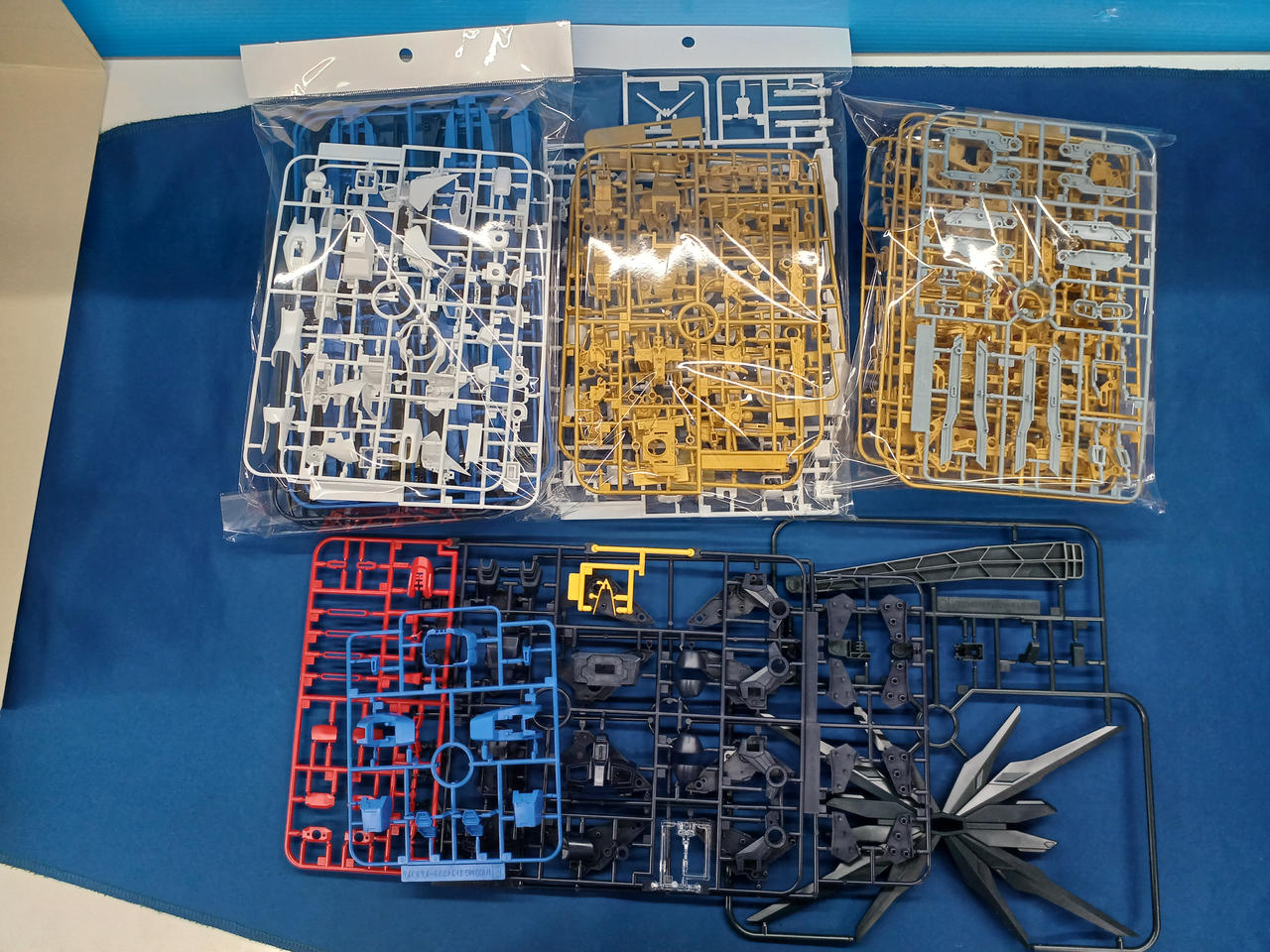 パーツ全て揃ってます。