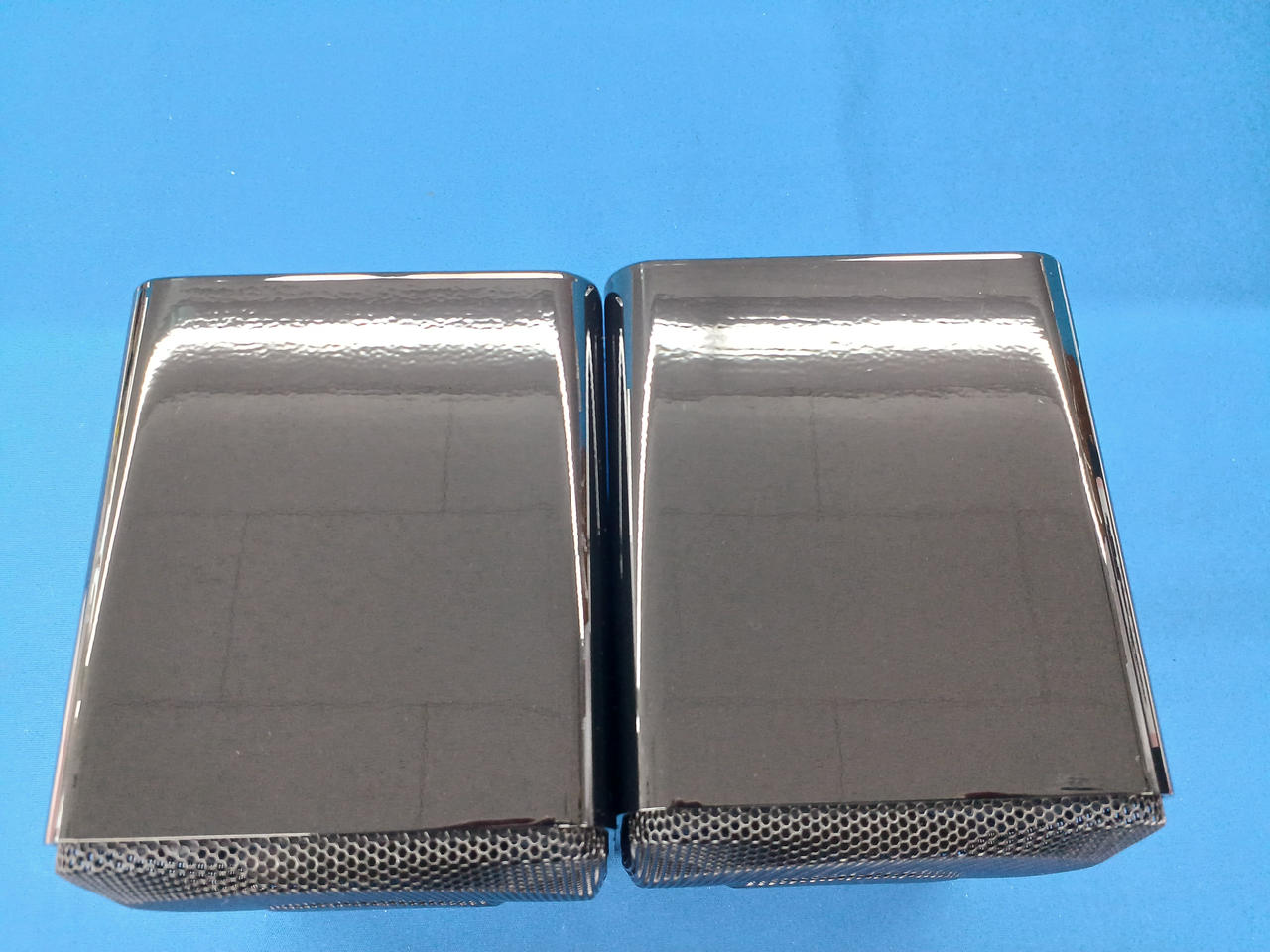 全体的に線キズあり