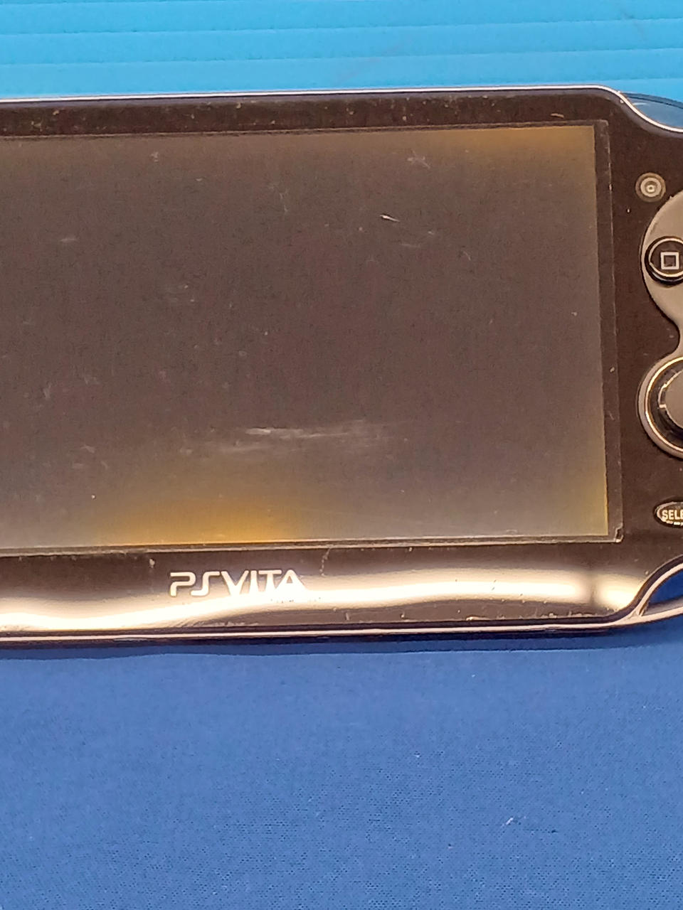 画面黄色く変色有り